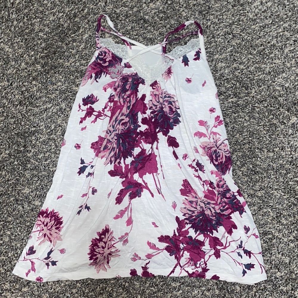 Cute flower Dressy top, Size XS, From Maurices